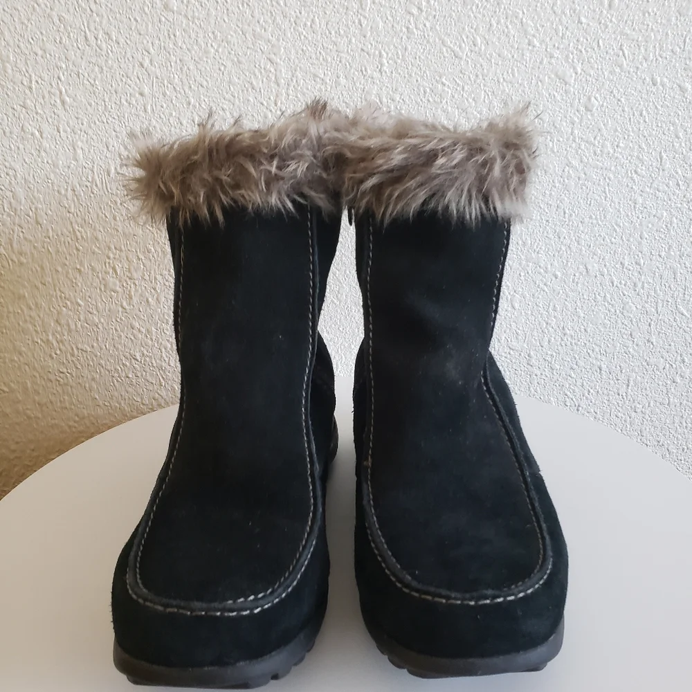 #Sporto Women Black Real Suede Upper Faux Fur Trim Ankle Zip Boots